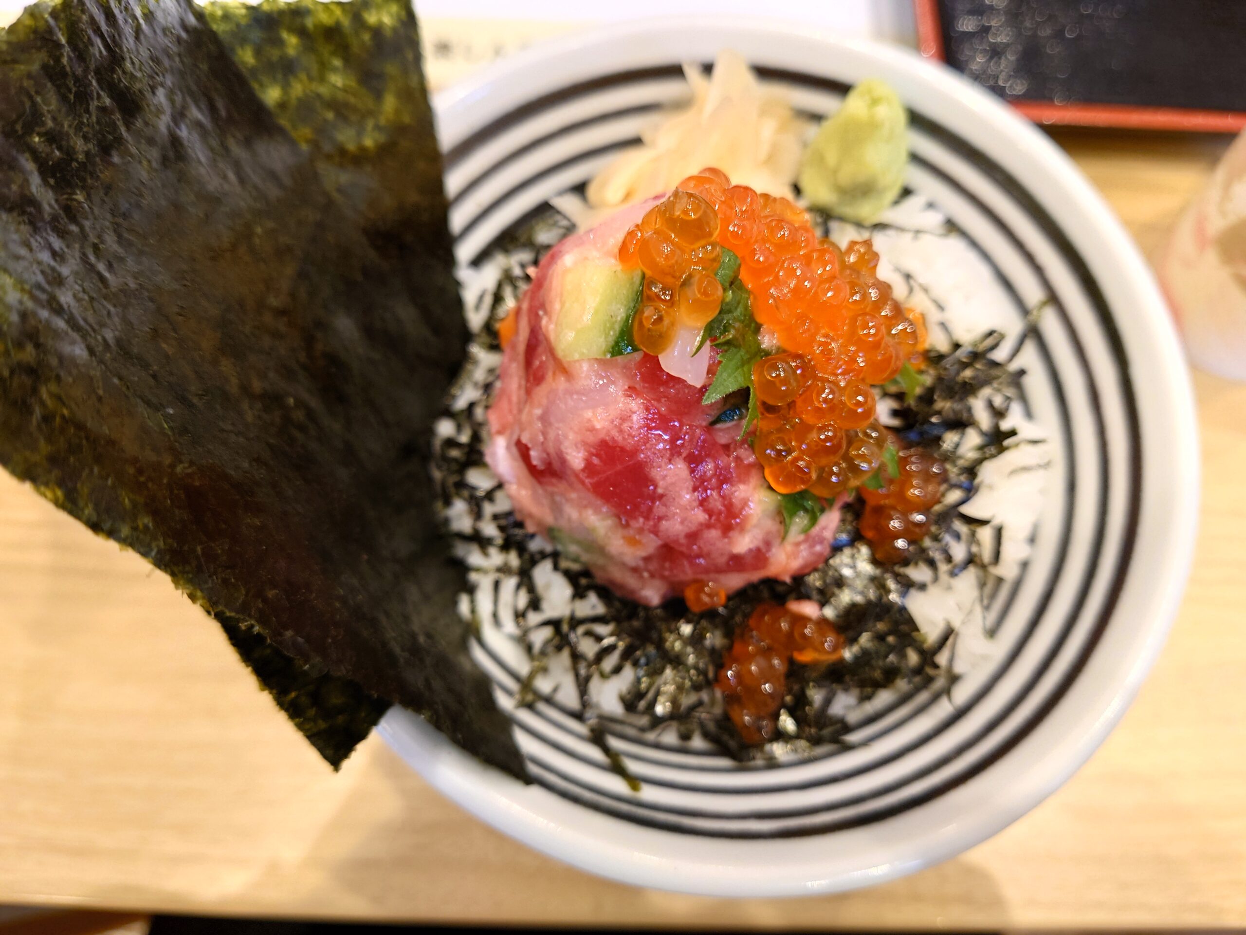 ランチの海鮮ぜいたく丼