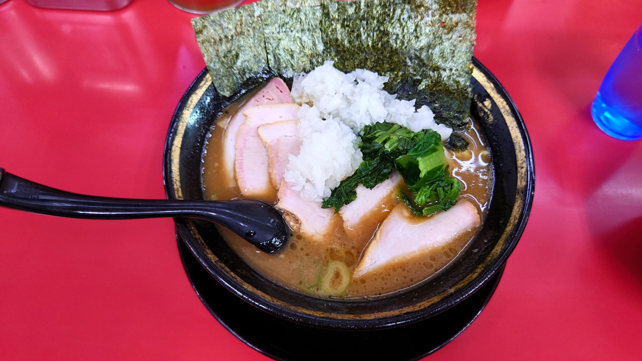家系ラーメン「はじめ家」の人気メニュー、チャーシューメン