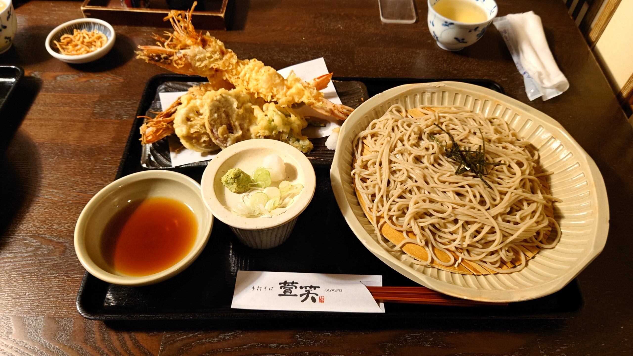 手打そば萱笑の特上天ぷらそば